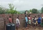 डिंडौरी में आदिवासियों ने चंदा जुटाकर बना दिया सरकारी स्कूल, 3 साल तक नहीं मिली सरकारी मदद