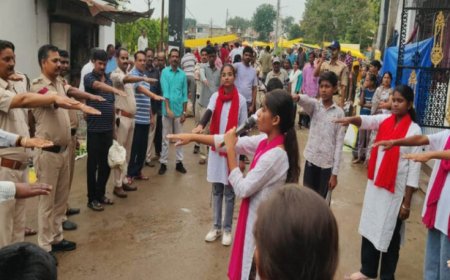 साप्ताहिक बाजार में गूंजा नशा मुक्ति का संदेश, पुलिस ने नुक्कड़ नाटक और रैली से किया जागरूक