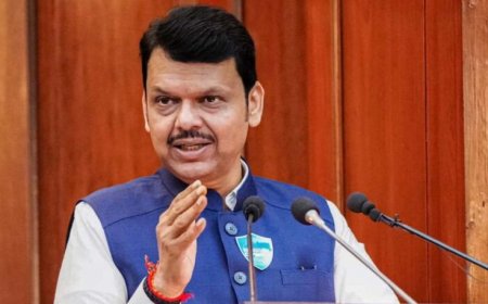 संजय राउत का दावा, फडणवीस जा सकते हैं दिल्ली महाराष्ट्र में बदलाव संभव