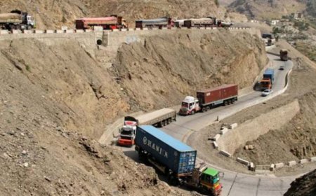 अफगानिस्तान ने बदला रास्ता, पाकिस्तान को अरबों डॉलर के व्यापार का झटका