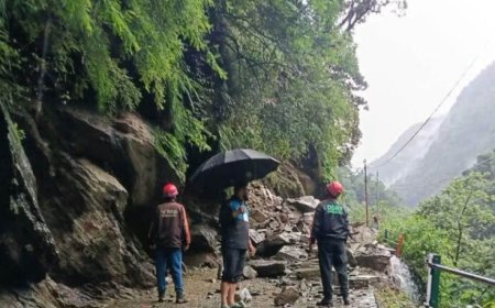 केदारनाथ यात्रा पर बारिश का ब्रेक! गोरीकुंड के पास मलबा-बोल्डर गिरने से यात्रा अगले आदेश तक स्थगित