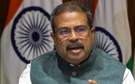धर्मेंद्र प्रधान का इस्तीफा, बोले- देश के युवाओं को कुचक्र में नहीं फंसने देंगे; अभिजीत दीपके का बड़ा बयान