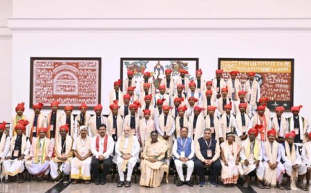 राष्ट्रपति भवन के विशेष अतिथि बने बस्तर के मांझी-चालकी : बस्तर पंडुम-2026 के विजेताओं और जनजातीय प्रतिनिधियों का हुआ विशेष सम्मान