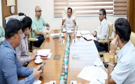 आयुष्मान भारत योजना के क्लेम भुगतान, एम्पेनेलमेंट की कार्यवाही प्राथमिकता से पूर्ण करें: उप मुख्यमंत्री  शुक्ल