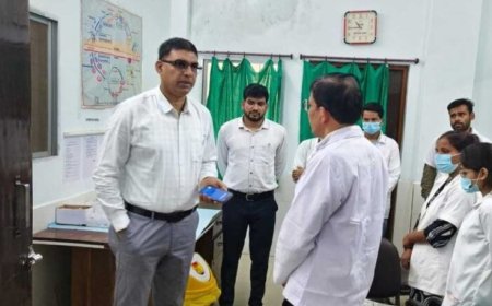 सामुदायिक स्वास्थ्य केंद्र कोतमा का कलेक्टर  रत्नाकर झा ने किया निरीक्षण