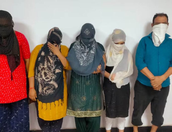 App से होती थी बुकिंग, उज़्बेकिस्तान और दिल्ली की युवतियों के जरिए चल रहा था बड़ा सेक्स रैकेट; नागपुर में भंडाफोड़