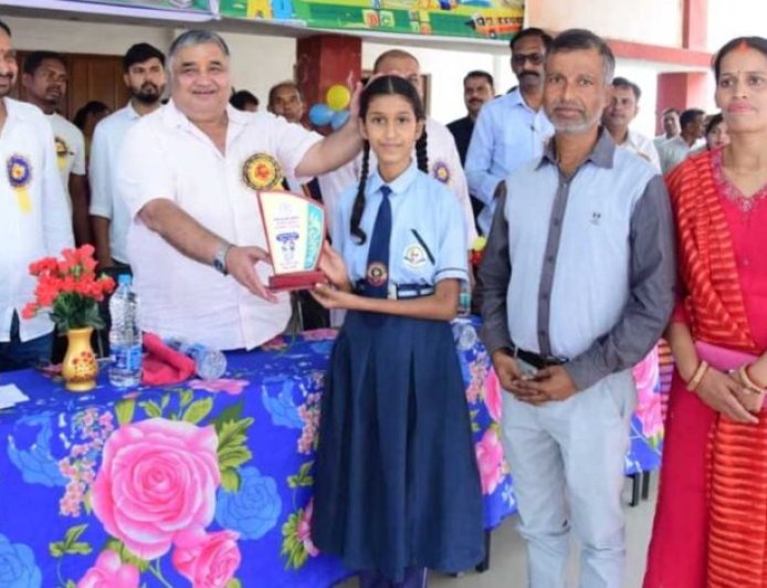 शाला प्रवेश उत्सव में गूंजा शिक्षा का उत्साह, मंत्री  राजेश अग्रवाल ने नवप्रवेशी बच्चों का किया आत्मीय स्वागत