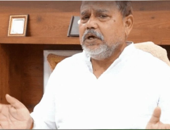MP के मंत्री प्रद्युम्न सिंह तोमर की तबीयत बिगड़ी, भोपाल से एयरलिफ्ट कर दिल्ली ले जाया गया