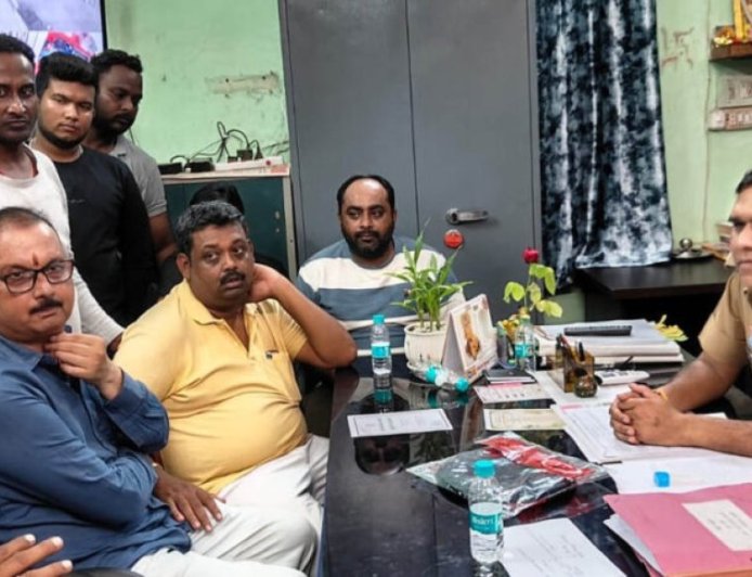 BPCL ने निभाया वादा! सड़क हादसे में मृत राघवेंद्र घोषी की पत्नी को दी आर्थिक सहायता