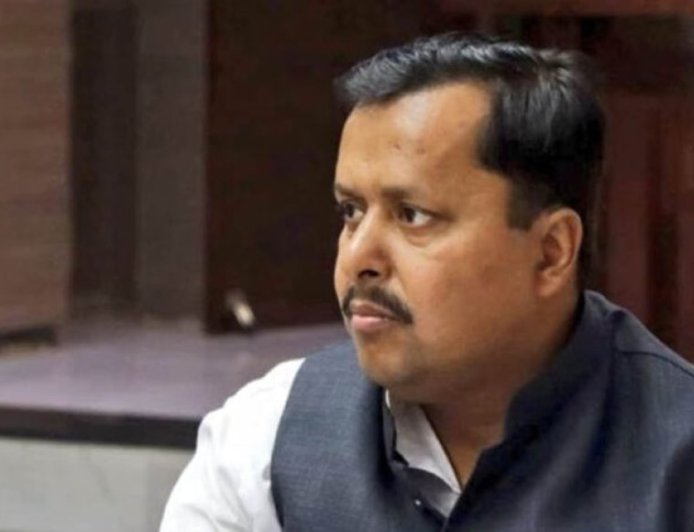 ‘व्यापक हितों को प्राथमिकता देते हुए छोड़ा पद’: धर्मेंद्र प्रधान के इस्तीफे पर नितिन नवीन का बड़ा बयान