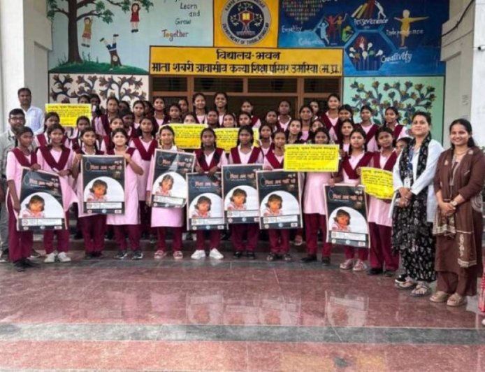माता शबरी कन्या शिक्षा परिसर में 180 छात्राओं का स्वास्थ्य परीक्षण
