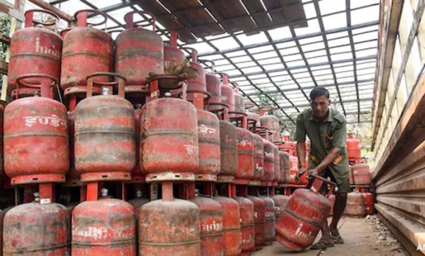 LPG Users Alert: बदल सकता है गैस सिलेंडर खरीदने का तरीका, सरकार के नए प्लान से क्या होगा असर?