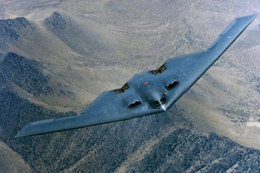 B-2 बॉम्बर वीडियो से बढ़ी ईरान पर अमेरिकी हमले की अटकलें, स्काविनो की पोस्ट चर्चा में