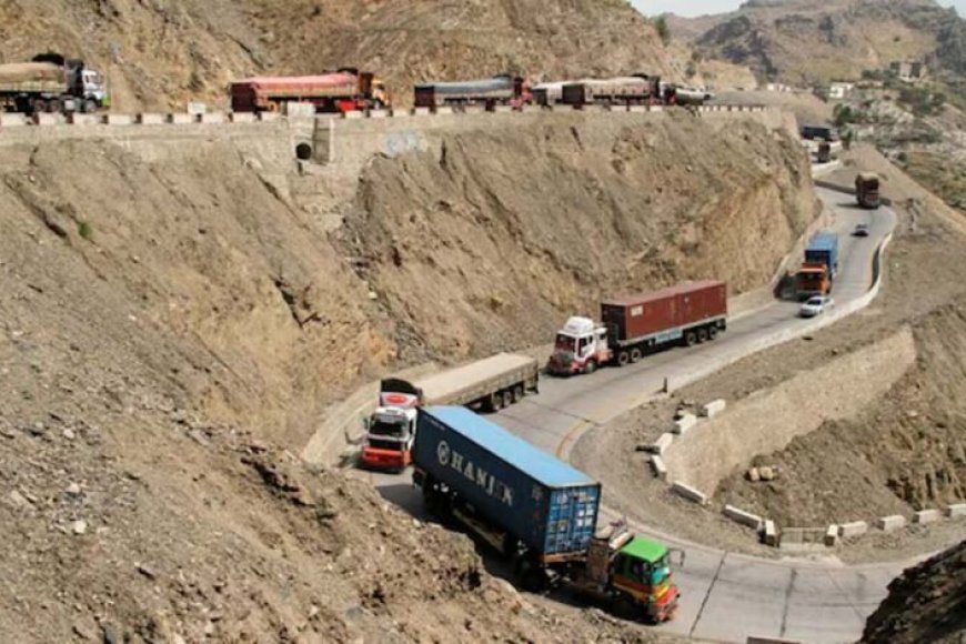 अफगानिस्तान ने बदला रास्ता, पाकिस्तान को अरबों डॉलर के व्यापार का झटका
