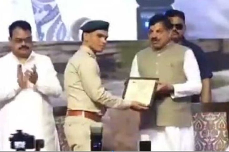 मुख्यमंत्री डॉ. यादव ने अंतर्राष्ट्रीय बाघ दिवस पर एसटीएफ जबलपुर के वनरक्षक  तौहेल को किया सम्मानित