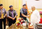 राज्यपाल पटेल ने स्काउट्स एवं गाइड स्कार्फ धारण किया