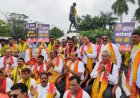 सीलिंग की कार्यवाही के स्थायी समाधान के लिए राष्ट्रपिता महात्मा गांधी की प्रतिमा के समक्ष व्यापारियों द्वारा मिंटो हॉल मे प्रार्थना सभा- राम धुन का गायन
