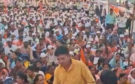 भोपाल में बिजली विभाग के हजारों आउटसोर्स कर्मचारियों का प्रदर्शन, संविदा दर्जा और ₹50 लाख बीमे की मांग
