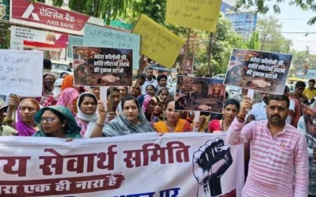 भोपाल में अवैध दुकानों पर कार्रवाई को लेकर रहवासियों ने निगम पर उठाए सवाल