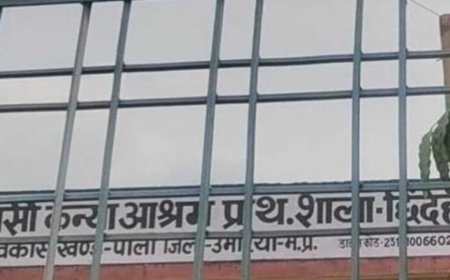 रोक के बाद भी शिक्षिका का संलग्नीकरण बरकरार