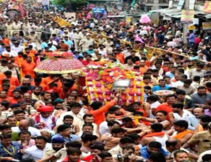 महाकाल की सवारी में जेबकतरों का आतंक, उज्जैन में 50 से ज्यादा श्रद्धालुओं के मोबाइल, पर्स और चेन चोरी