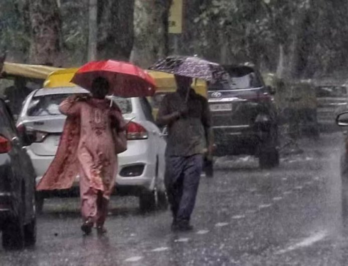 MP Weather Alert: मध्य प्रदेश में फिर बदलेगा मौसम, 9 जिलों में आज मूसलाधार बारिश; 18% कम बरसात से 43 जिले प्रभावित