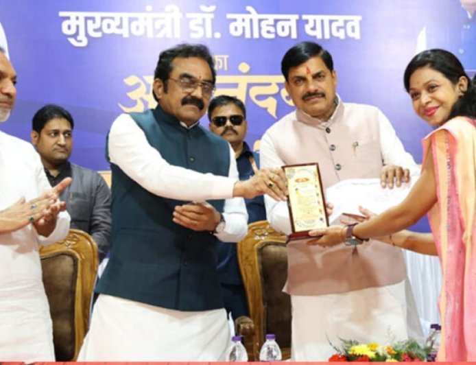 प्रत्येक शुक्रवार को दौरे पर रहेंगे अधिकारी : मुख्यमंत्री डॉ. यादव
